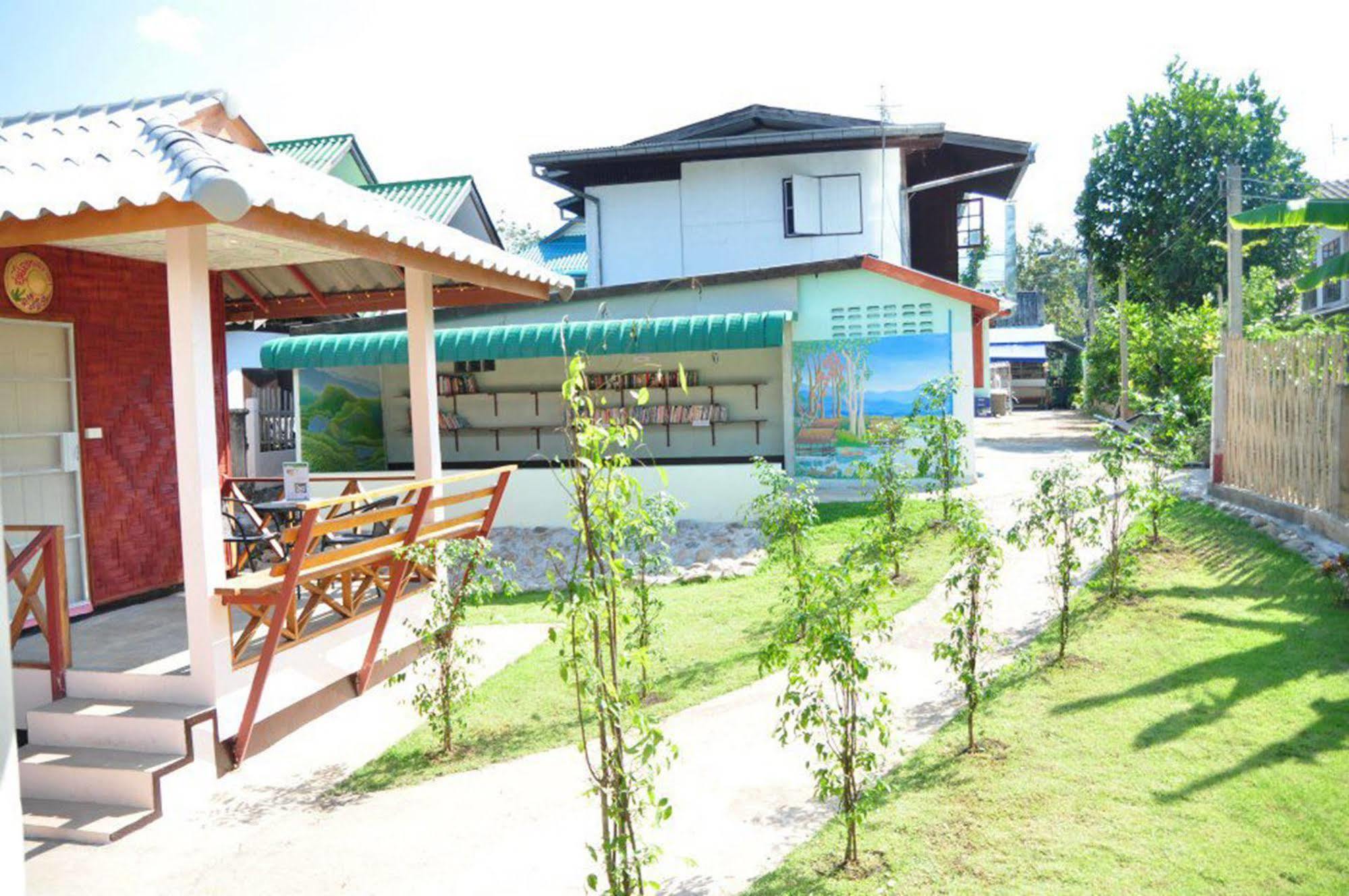 Sarm Mork Guest House Mae Hong Son Zewnętrze zdjęcie